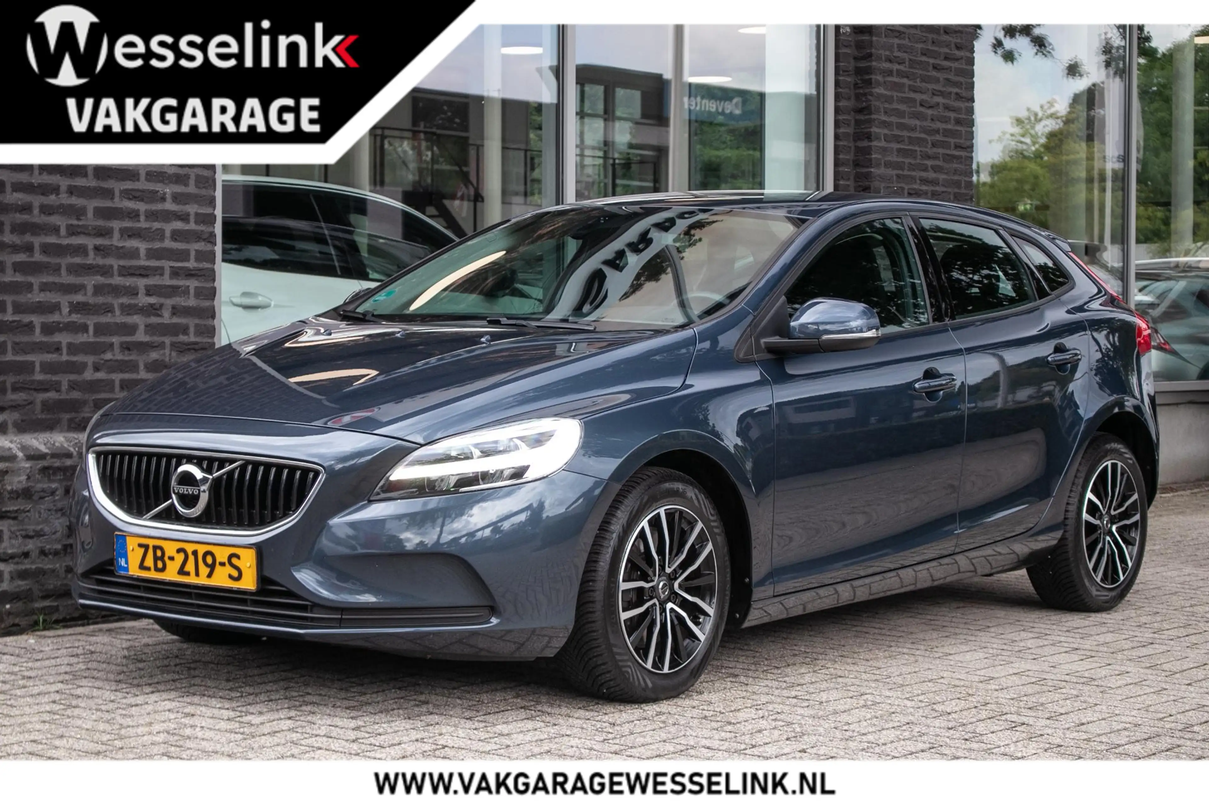 Volvo V40 1.5 T2 Polar+ | Goed onderhouden | Trekhaak | All