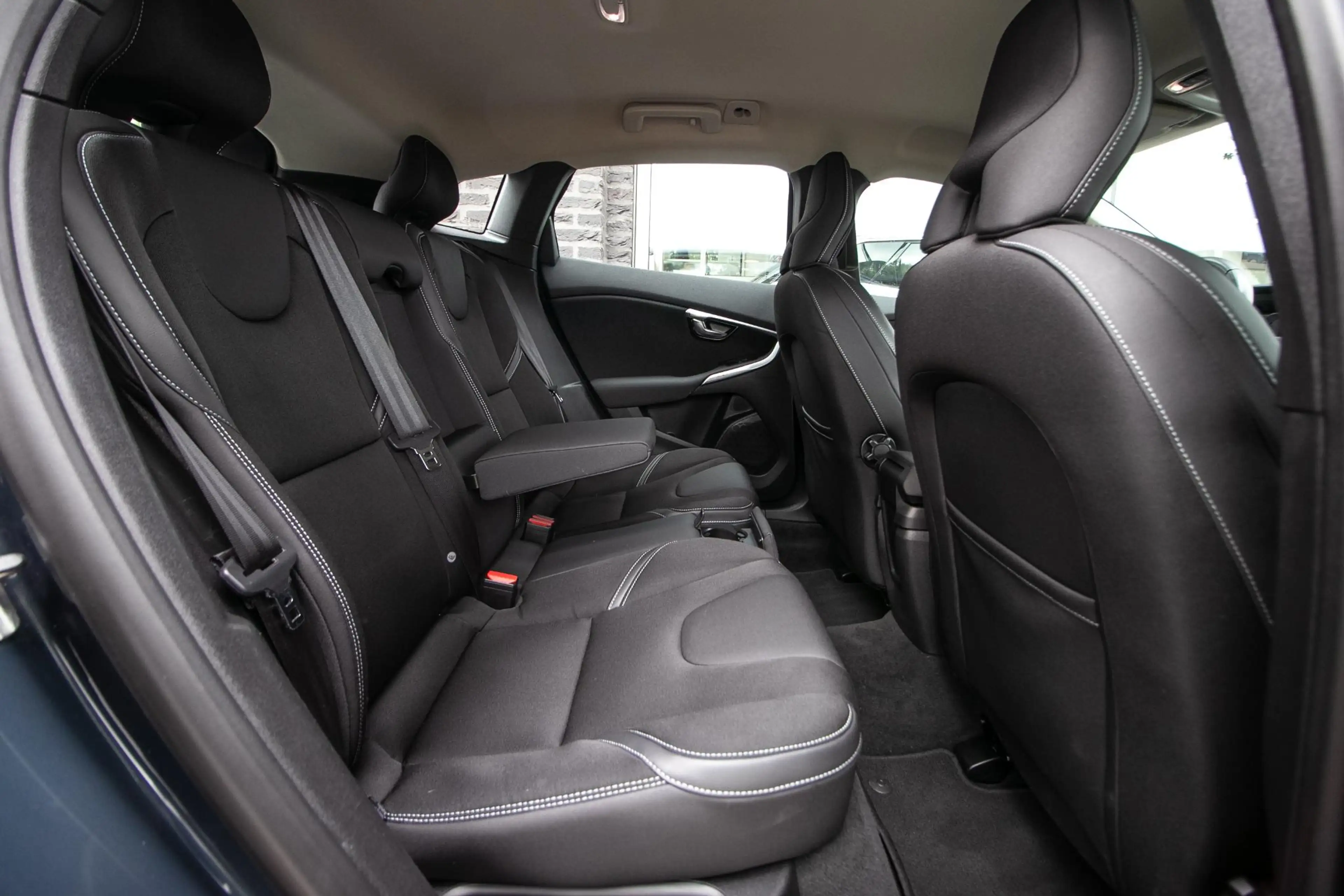 Volvo V40 1.5 T2 Polar+ | Goed onderhouden | Trekhaak | All — photo 7