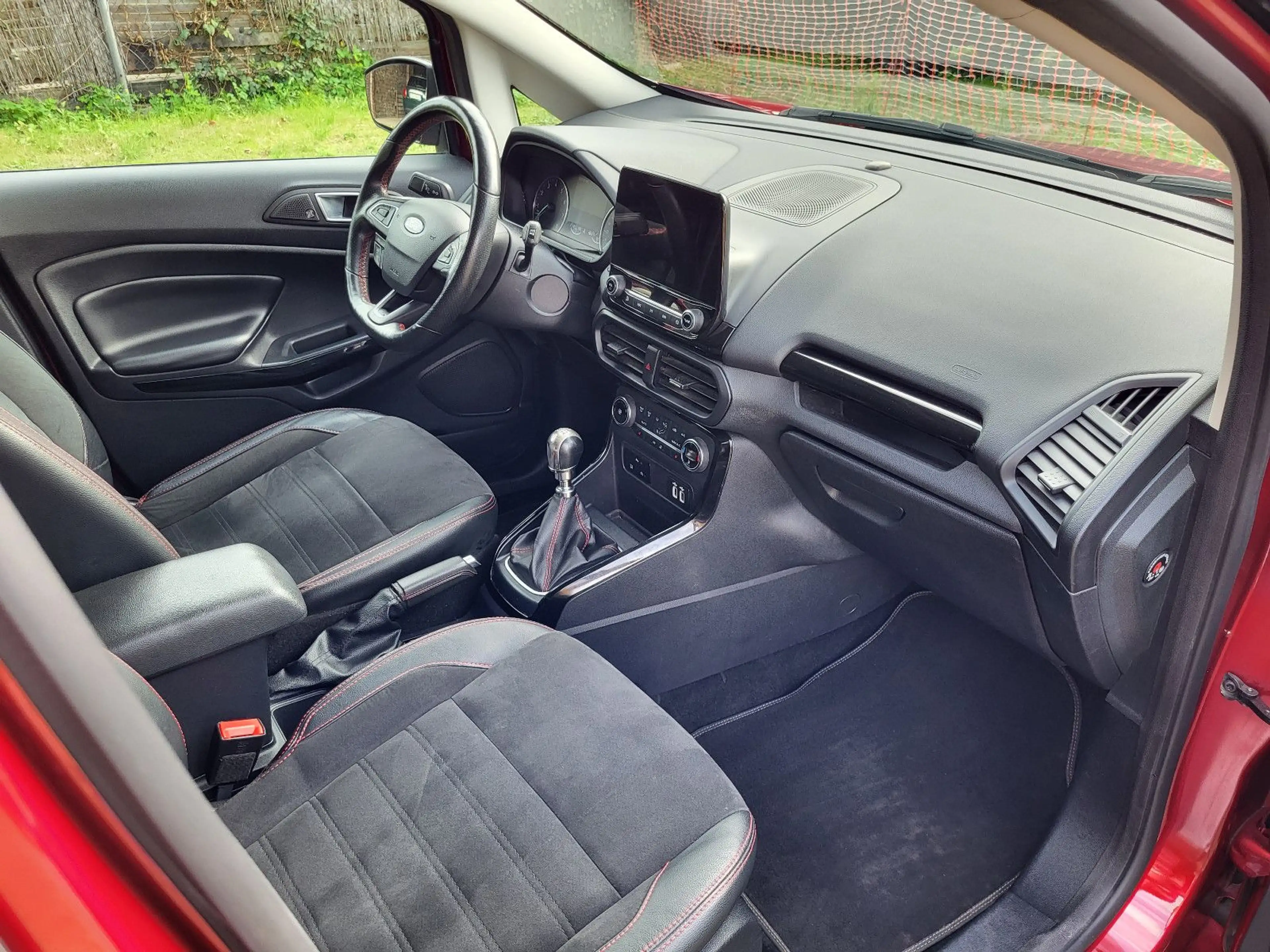 Ford EcoSport ST-Line - Zahnriemen neu - Tüv neu — photo 8