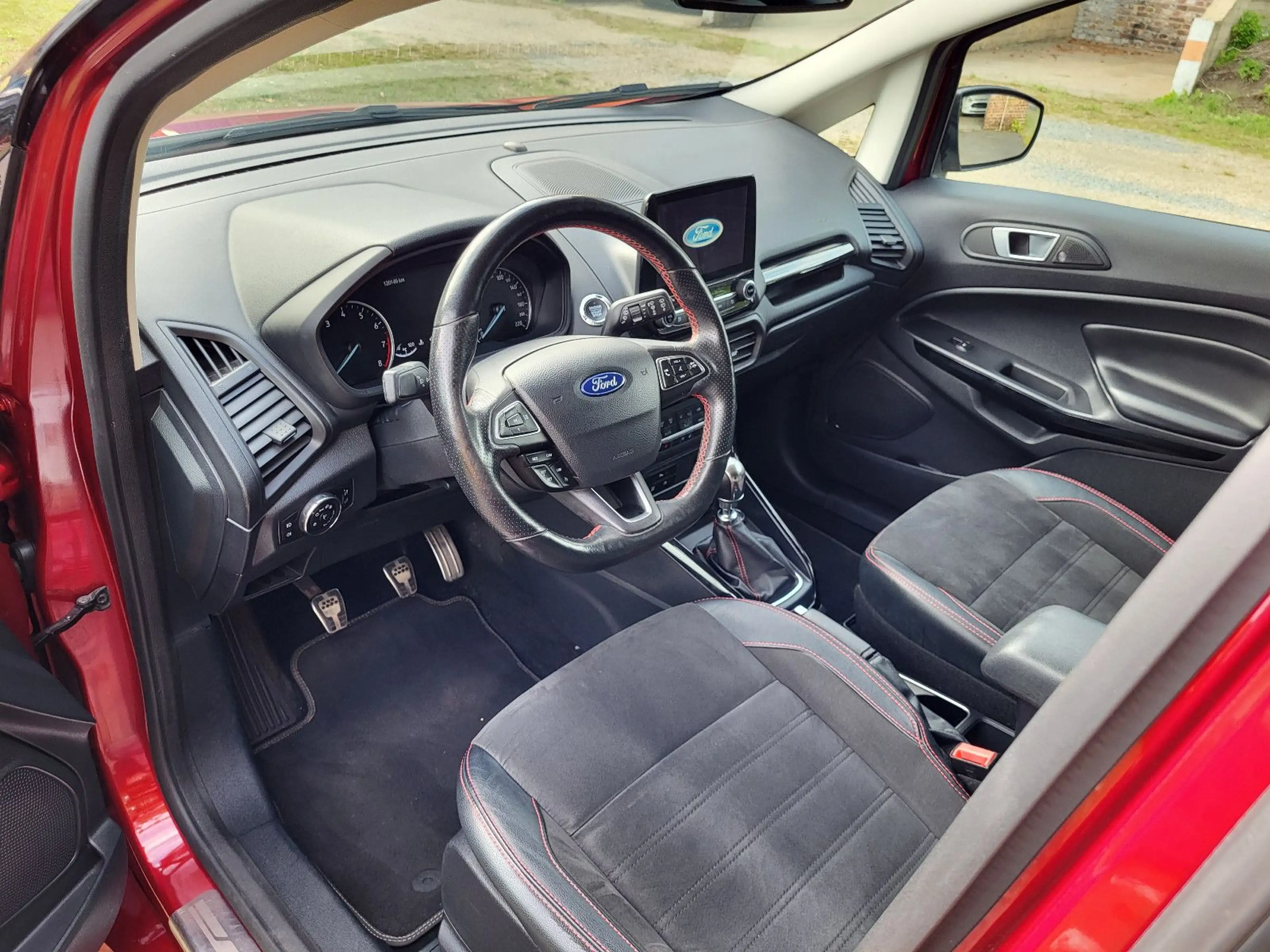 Ford EcoSport ST-Line - Zahnriemen neu - Tüv neu — photo 7