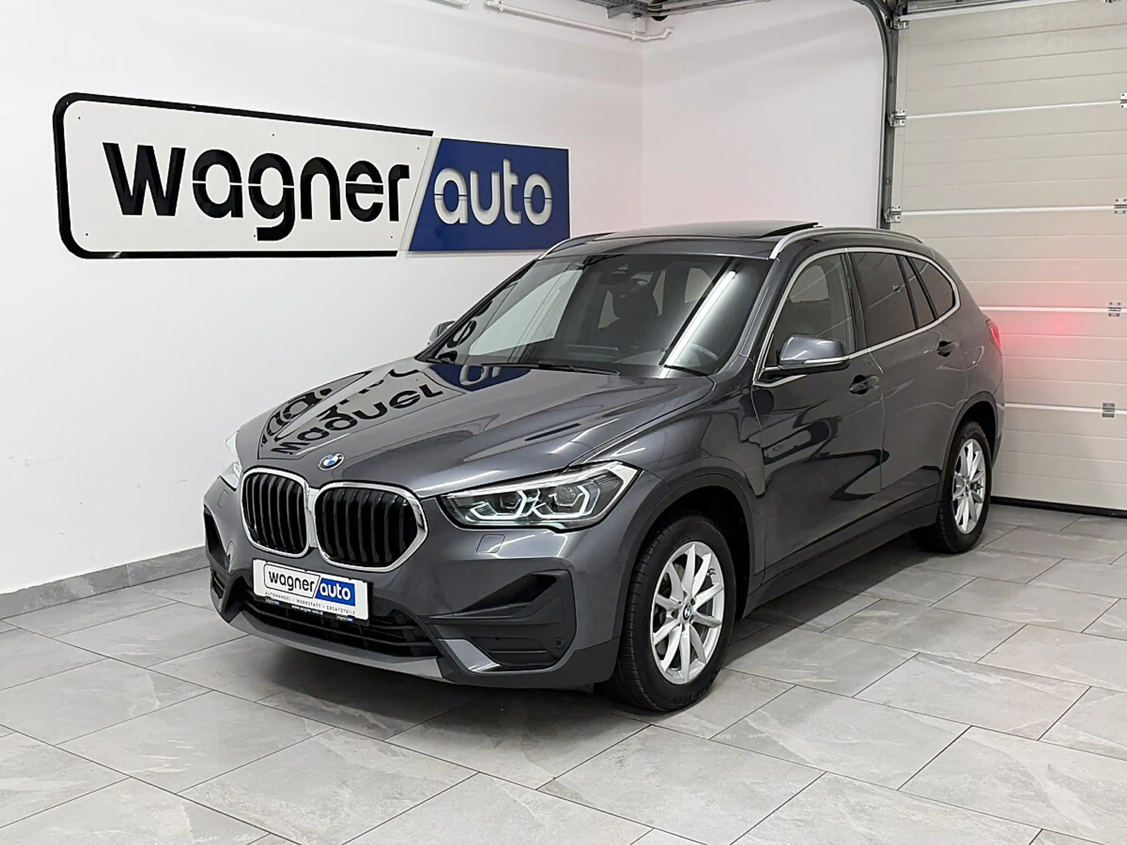 BMW X1 sDrive18d Aut.LCI/LED/NaviPro/HeadUp/Pano/HiFi/RFK — photo 2