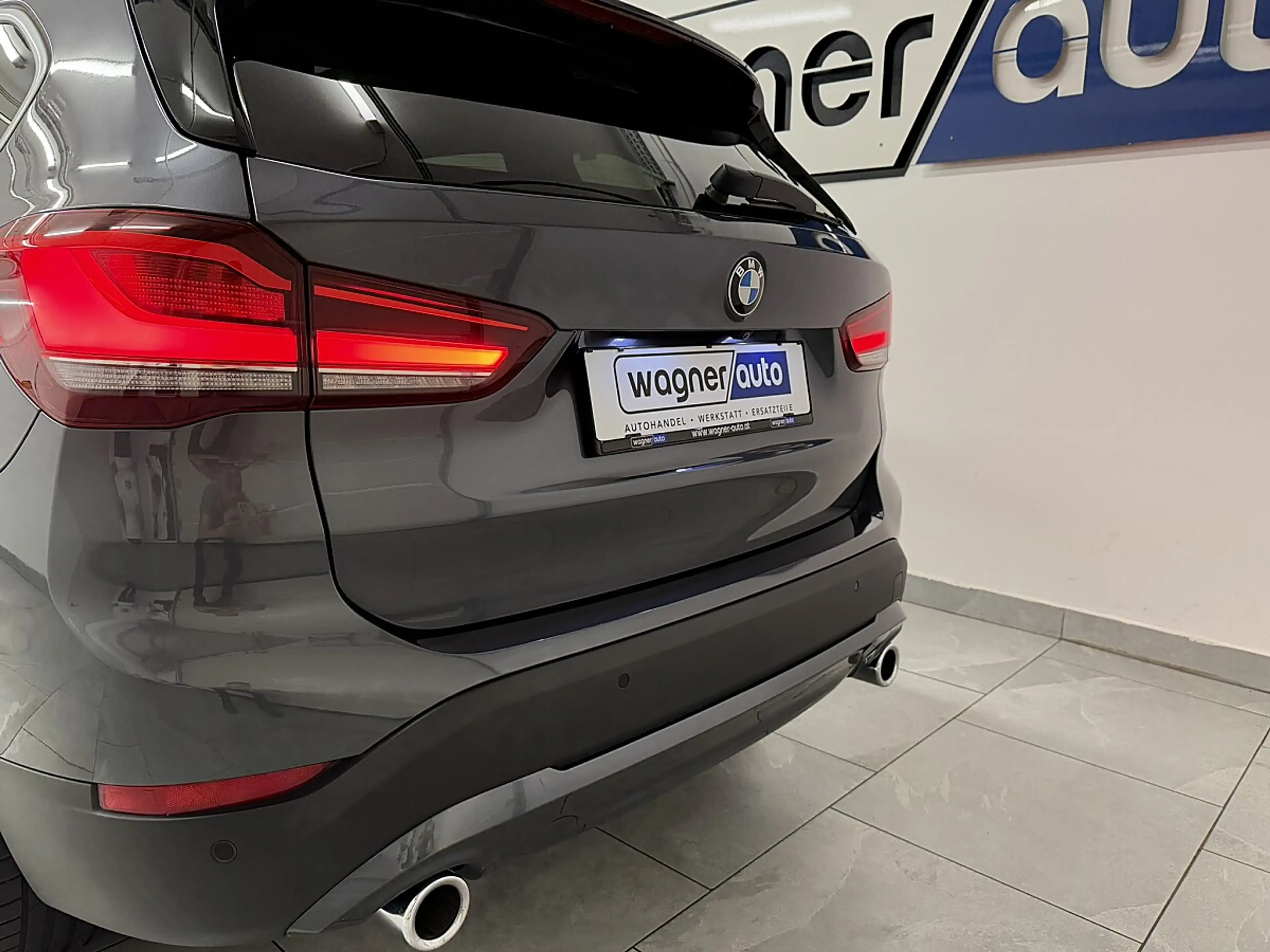 BMW X1 sDrive18d Aut.LCI/LED/NaviPro/HeadUp/Pano/HiFi/RFK — photo 15