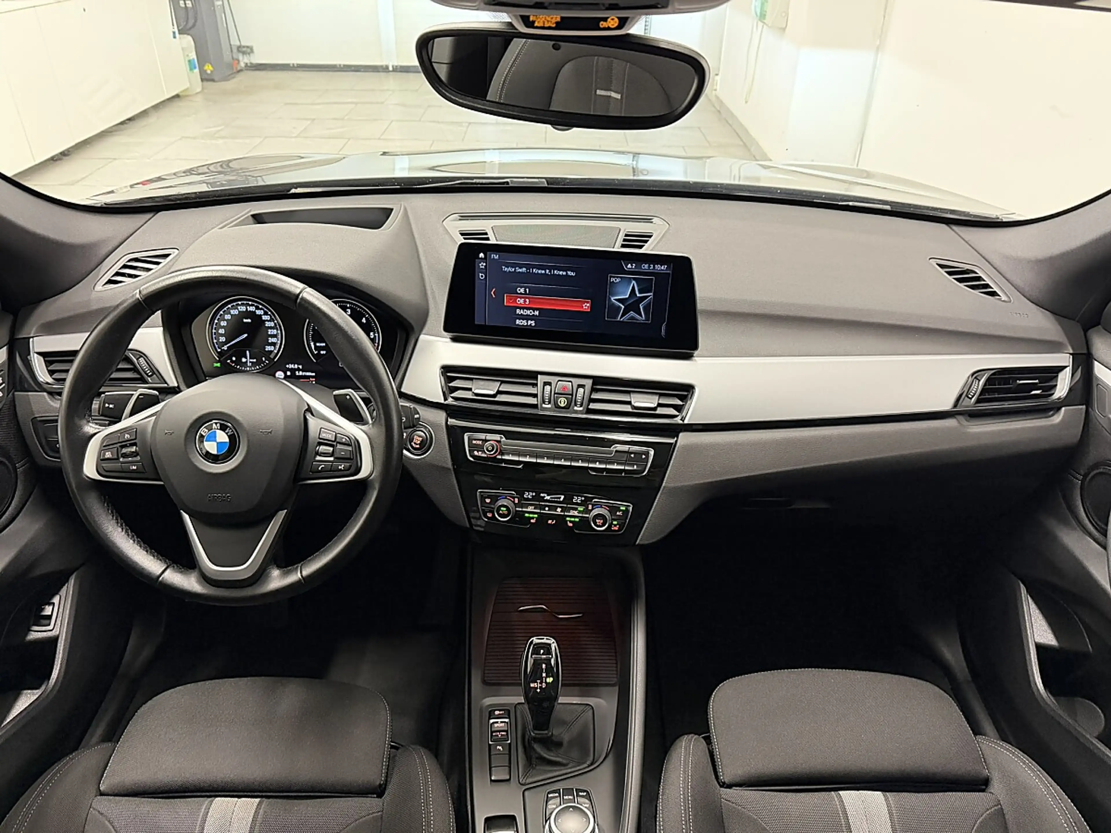 BMW X1 sDrive18d Aut.LCI/LED/NaviPro/HeadUp/Pano/HiFi/RFK — photo 8