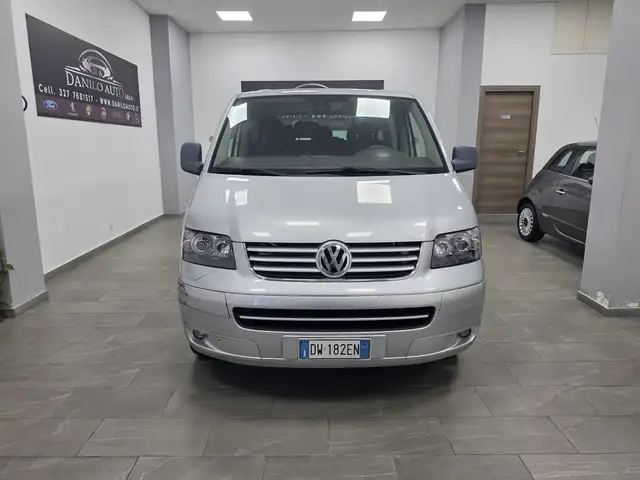 Volkswagen T5 Transporter 9 posti