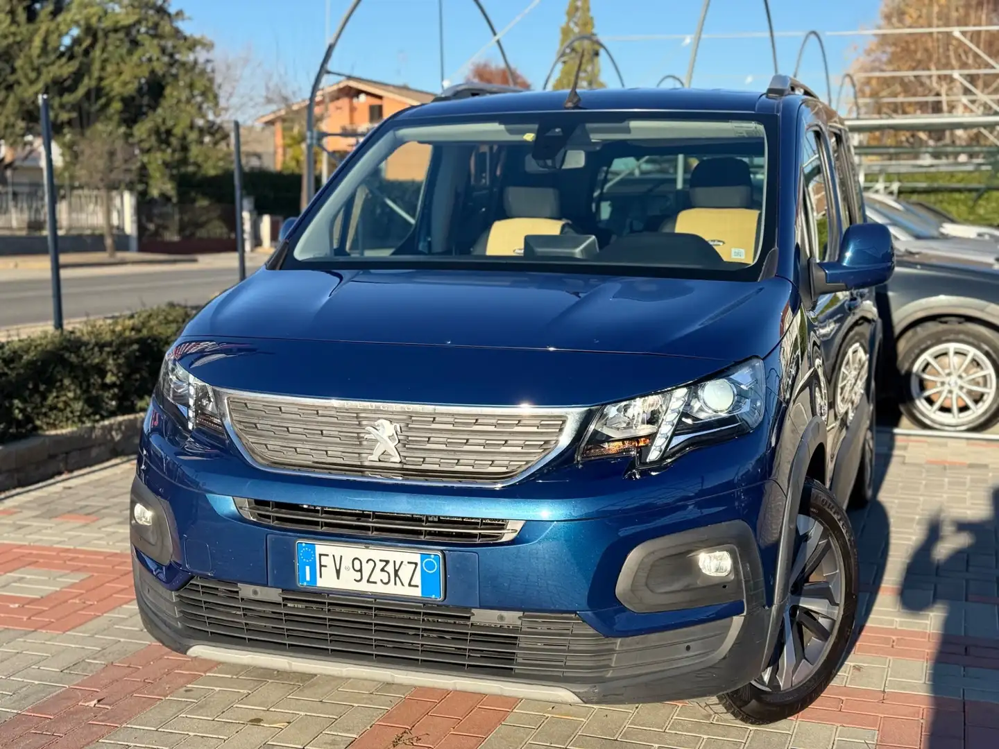 Peugeot Rifter Rifter BlueHDi 130 S&S Allure Long Blauw - 1