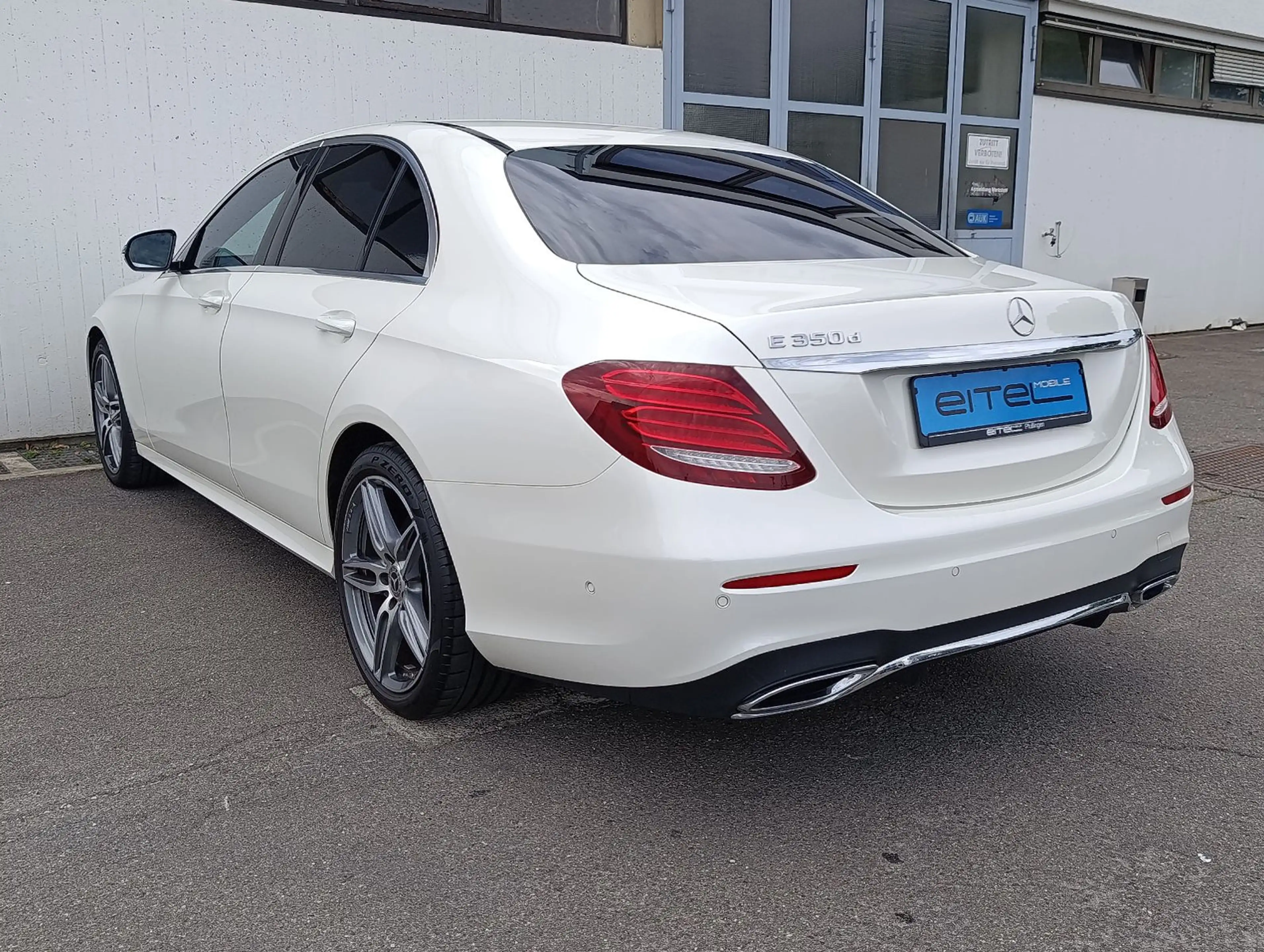 Mercedes-Benz E 350 Lim. AMG Line Schiebedach Leder RFK 360° — photo 4
