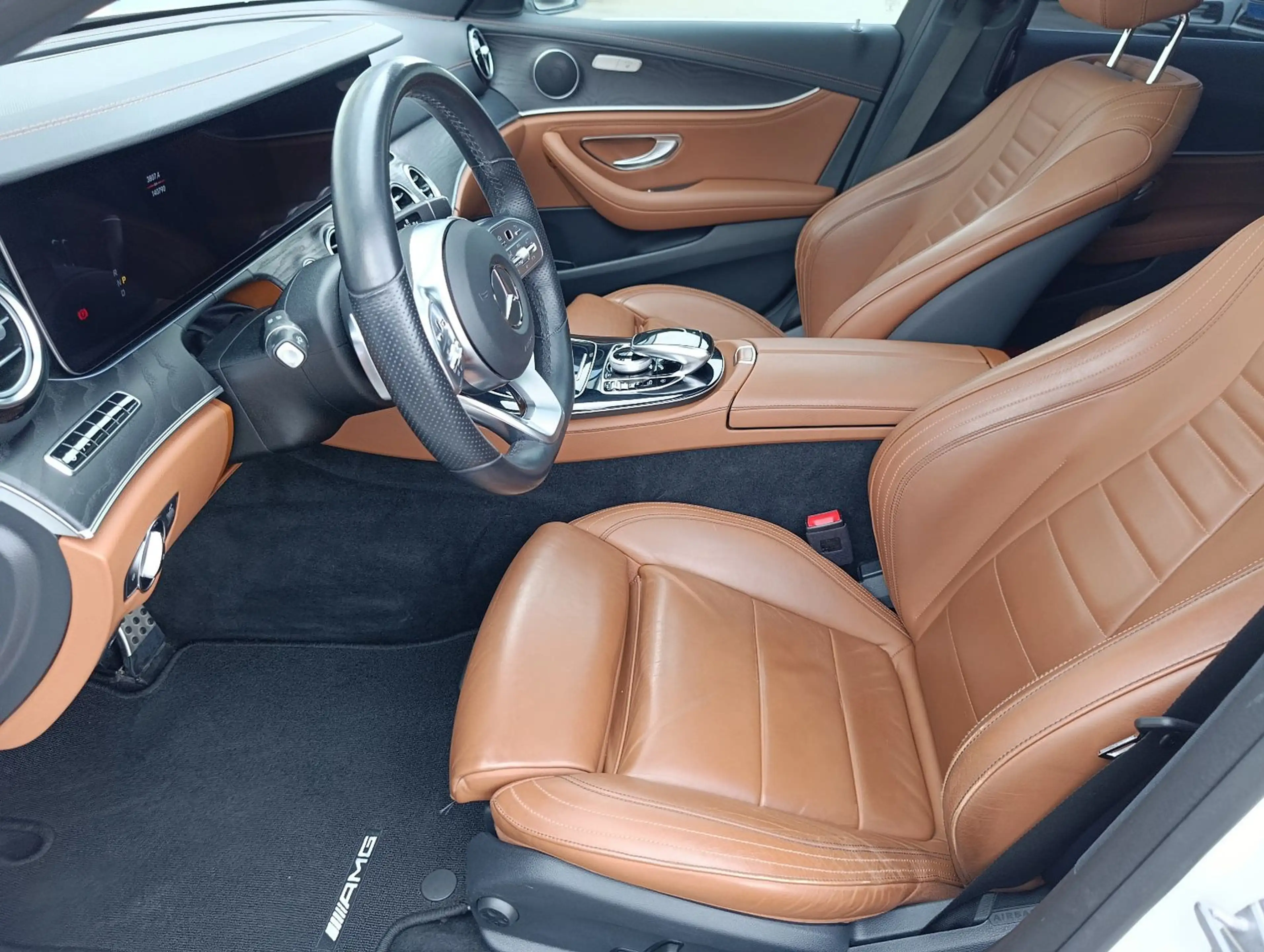 Mercedes-Benz E 350 Lim. AMG Line Schiebedach Leder RFK 360° — photo 13