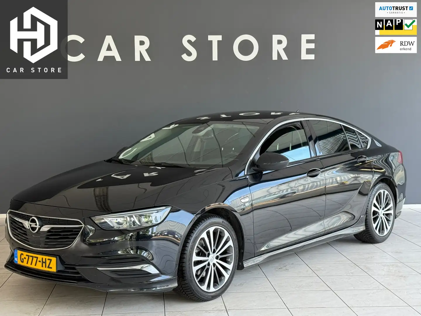 Opel Insignia Grand Sport 1.5 165pk Turbo OPC Executive HuD|Dode Zwart - 1