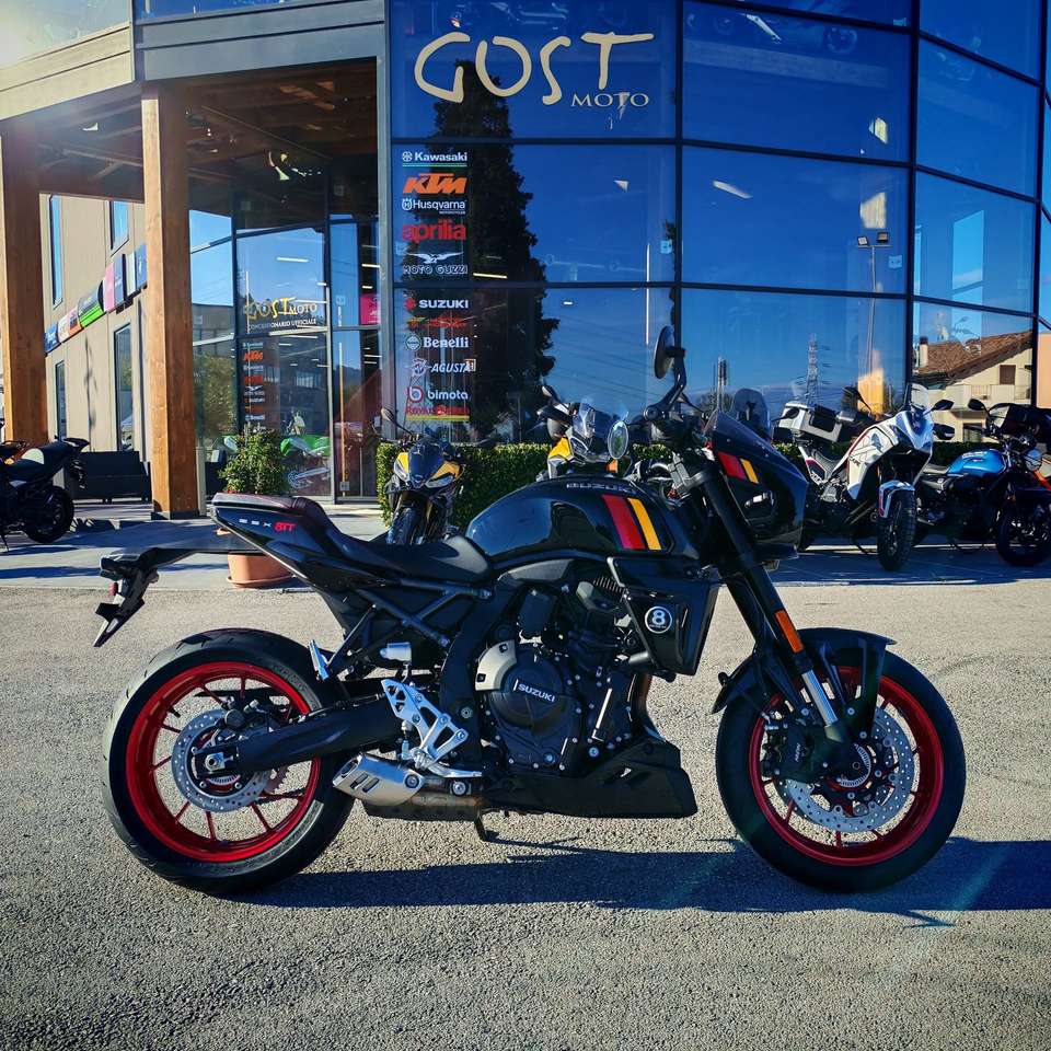 Suzuki GSX-8TT NERO DUBAI