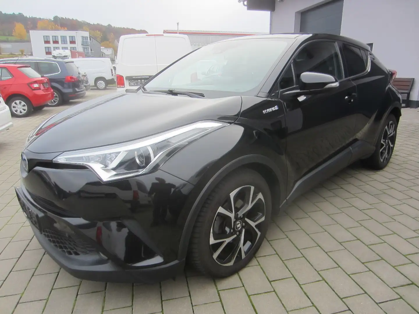 Toyota C-HR Hybrid Club,1-Hand Schwarz - 1