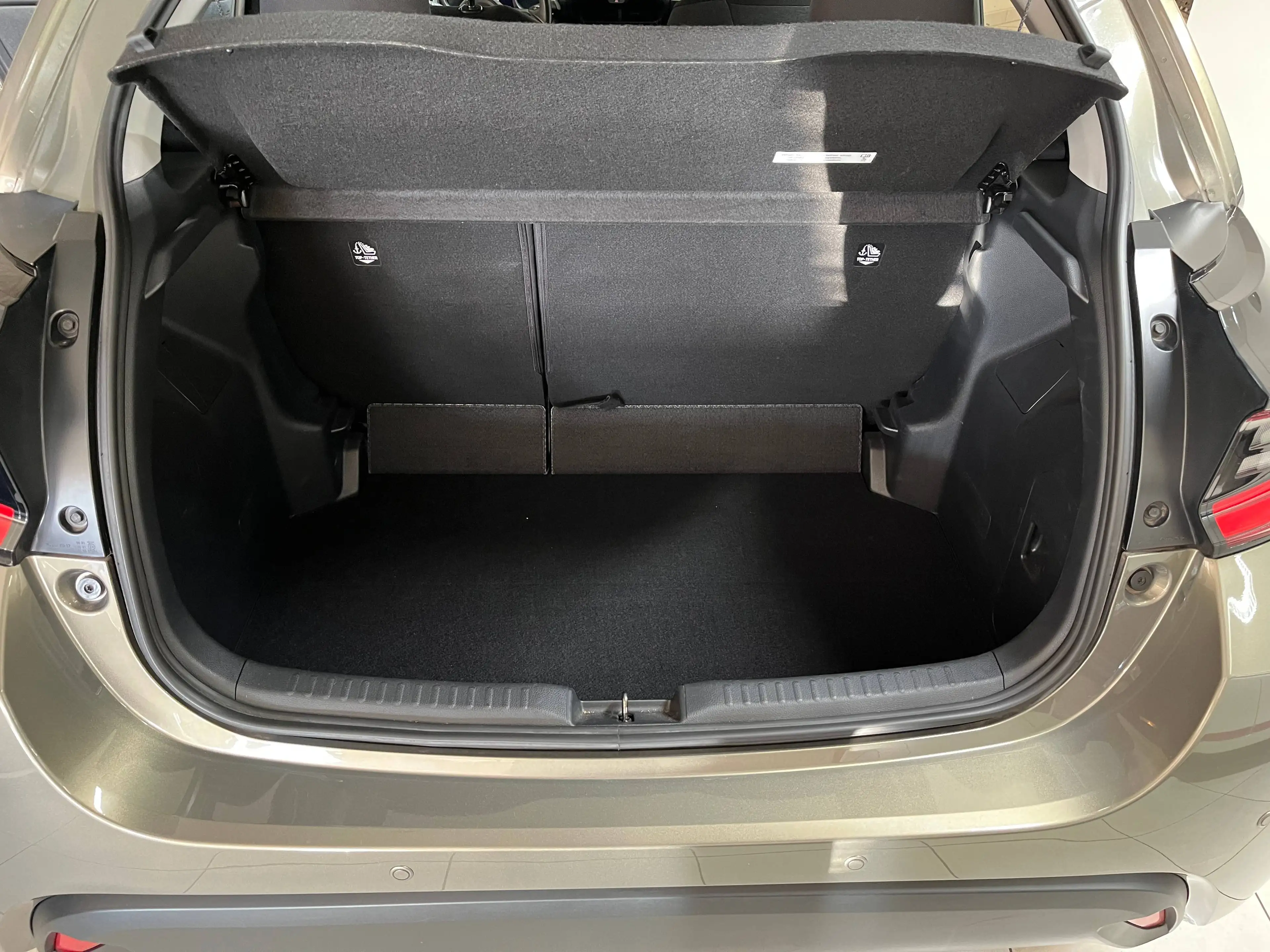 Toyota Yaris Yaris 1.5i Dual VVT-i Dynamic — photo 10