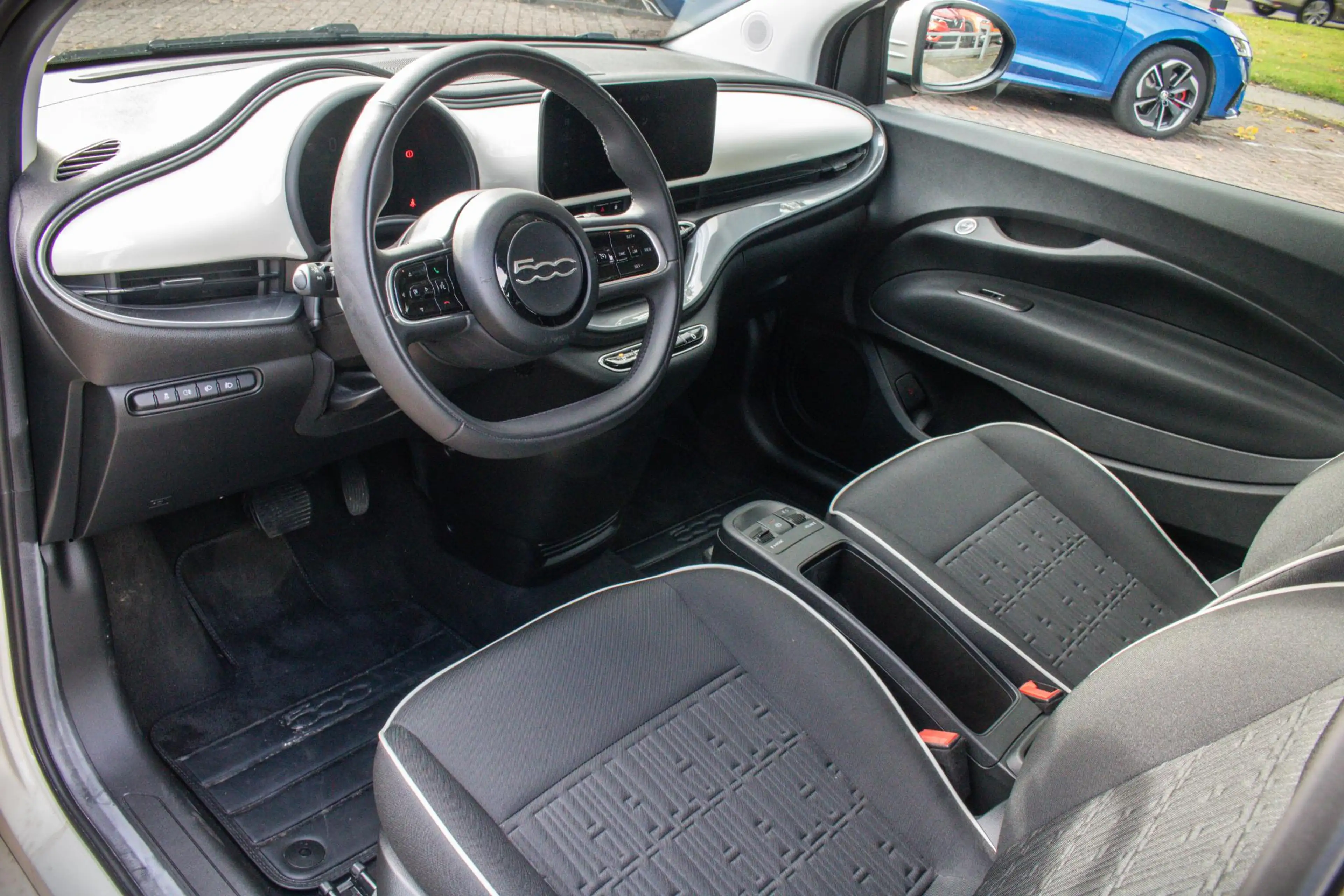 Fiat 500e Automaat 42 kWh | Rijklaar | Climate Control | Cru — photo 24