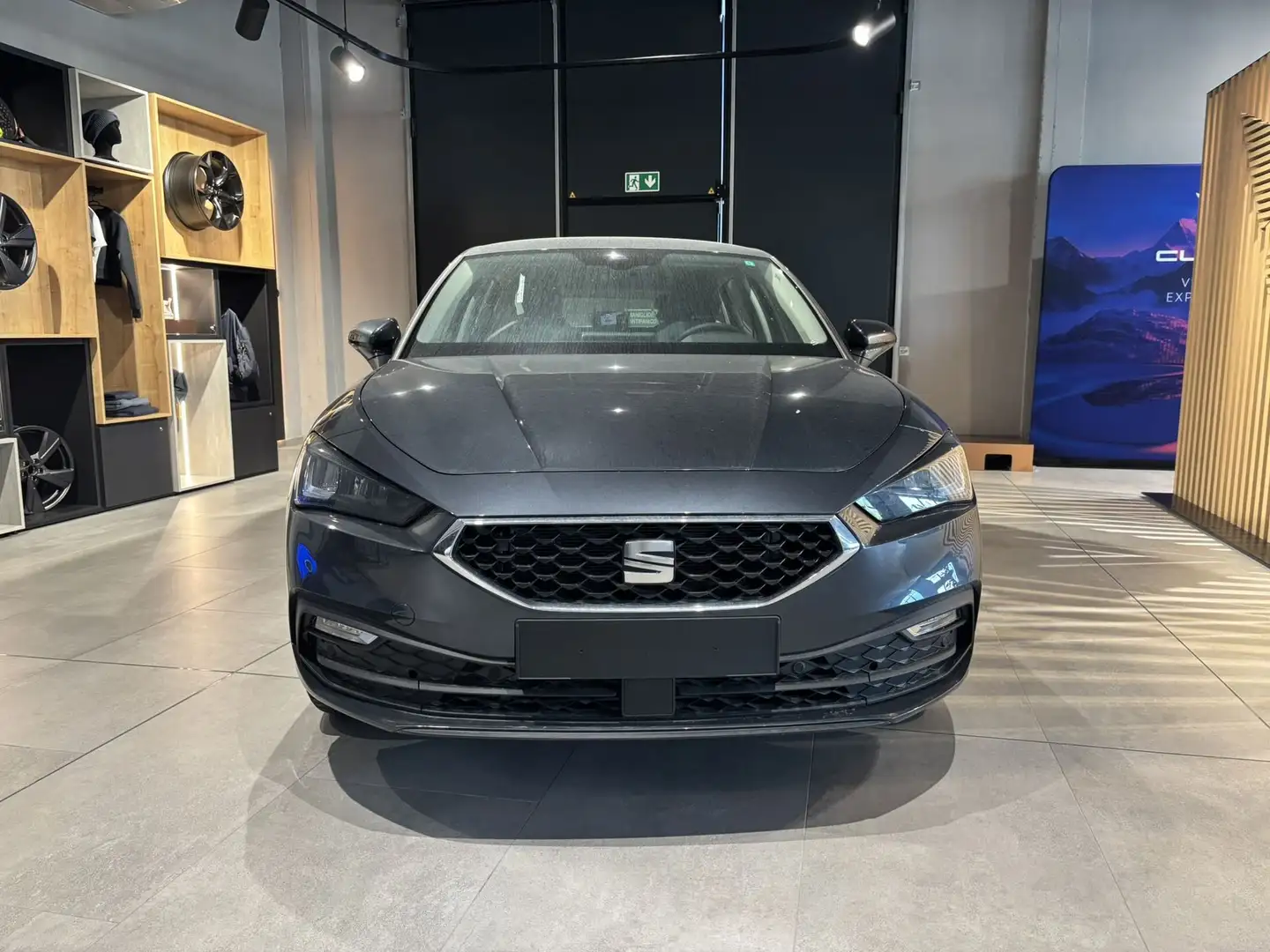SEAT Leon Leon 1.5 hybrid 116 CV DSG Business Km Zero Gri - 2