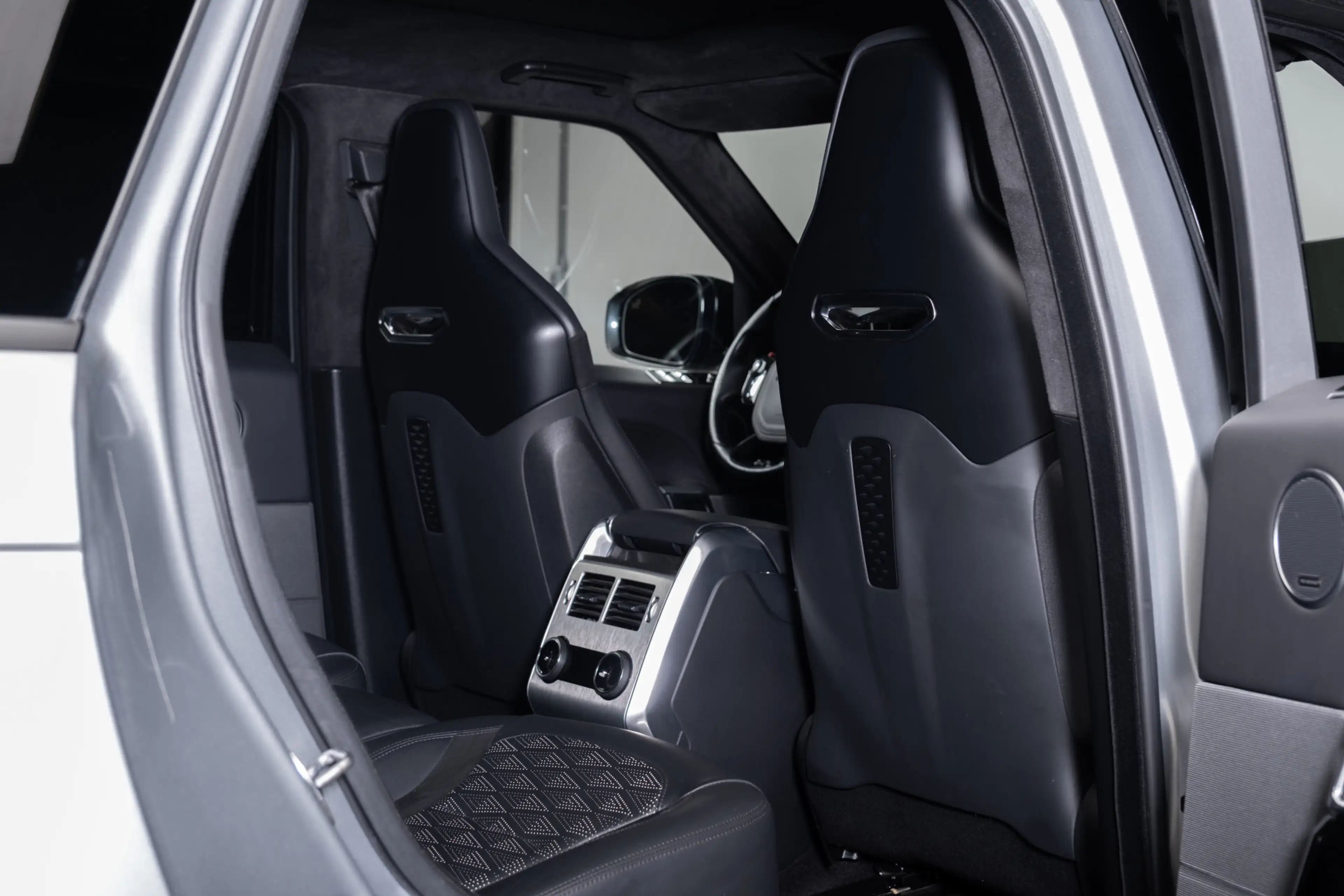 Land Rover Range Rover Sport 5.0 V8 SC SVR | 575PK | Head Up | Stoelventilatie — photo 23