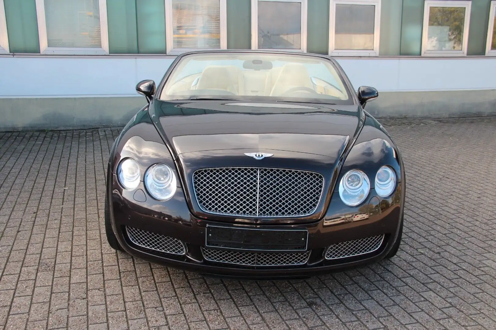 Bentley Continental GTC Mulliner 6.0 W12 Exclusive Paint Braun - 1
