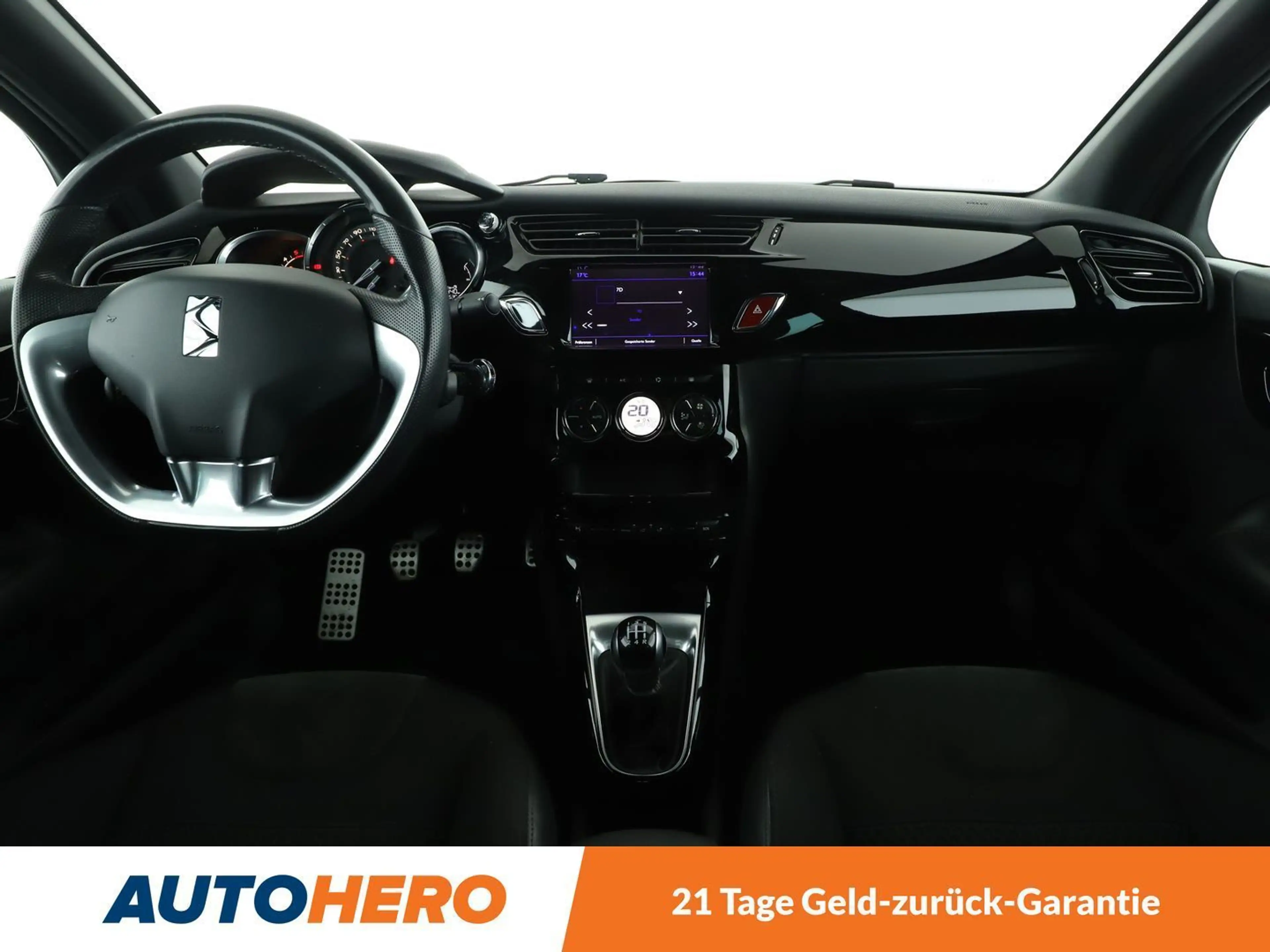 Citroen DS3 1.6 Blue-HDi SportChic *TEMPO*ALU*PDC* — photo 12