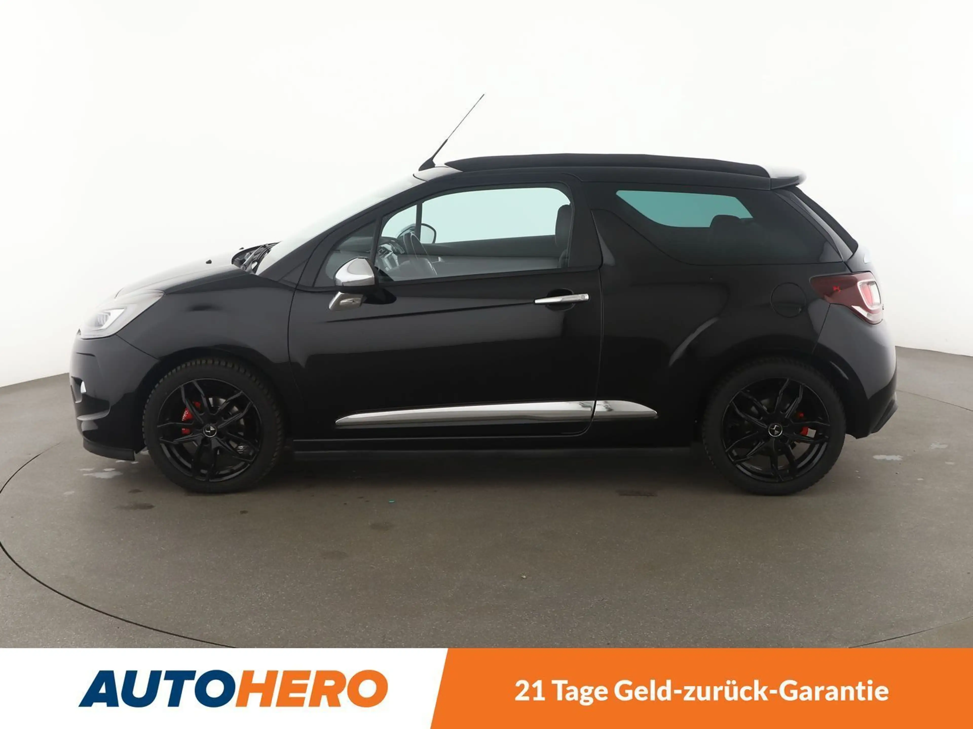 Citroen DS3 1.6 Blue-HDi SportChic *TEMPO*ALU*PDC* — photo 3