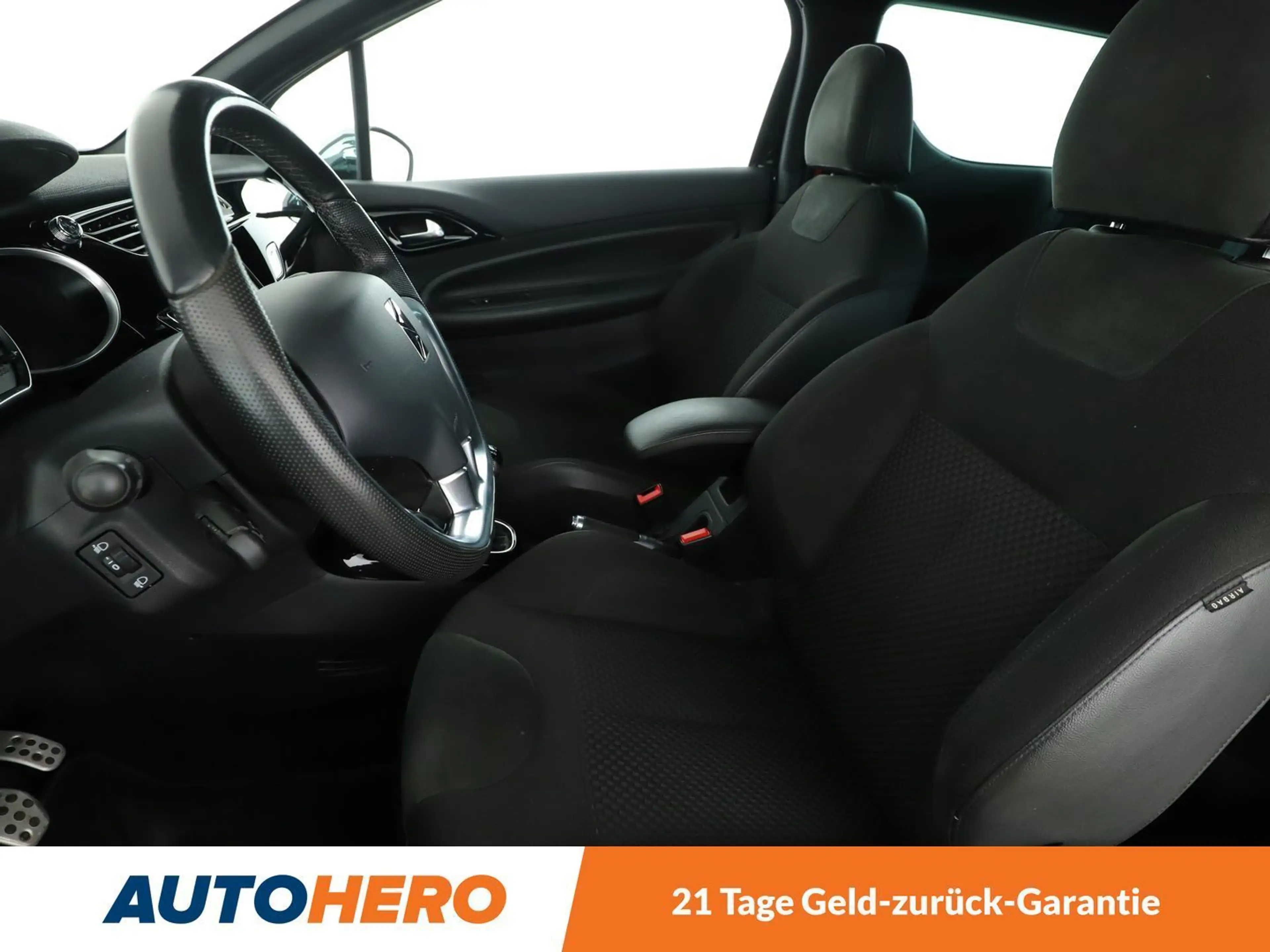 Citroen DS3 1.6 Blue-HDi SportChic *TEMPO*ALU*PDC* — photo 10