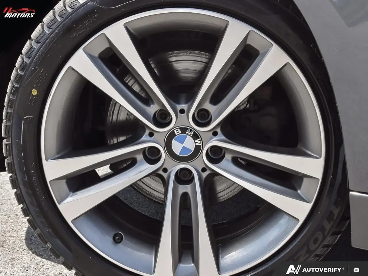 BMW 3 Series снимка BMW 3 Series