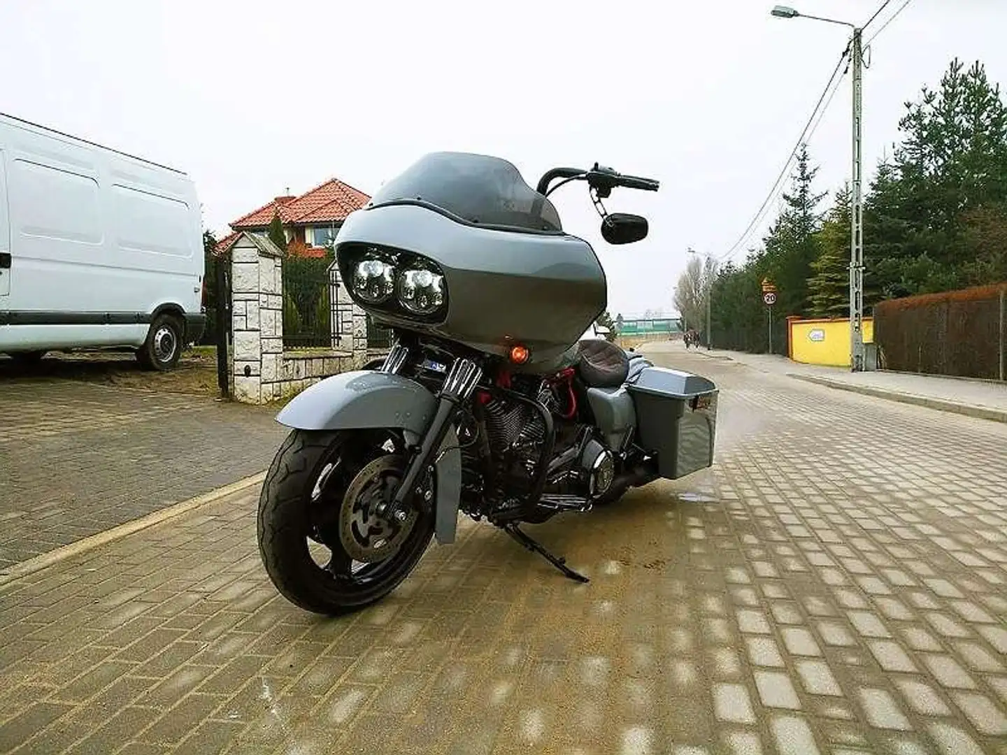 Harley-Davidson Road Glide Custom Bagger Gri - 1