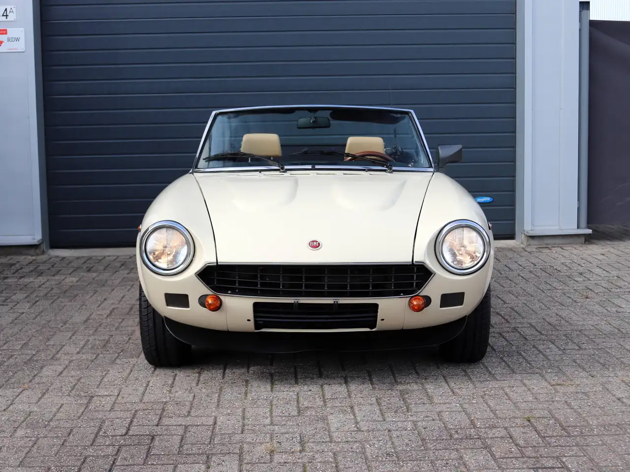 Fiat 124 Spider 2.0 - Nette staat - Historie!, foto 2