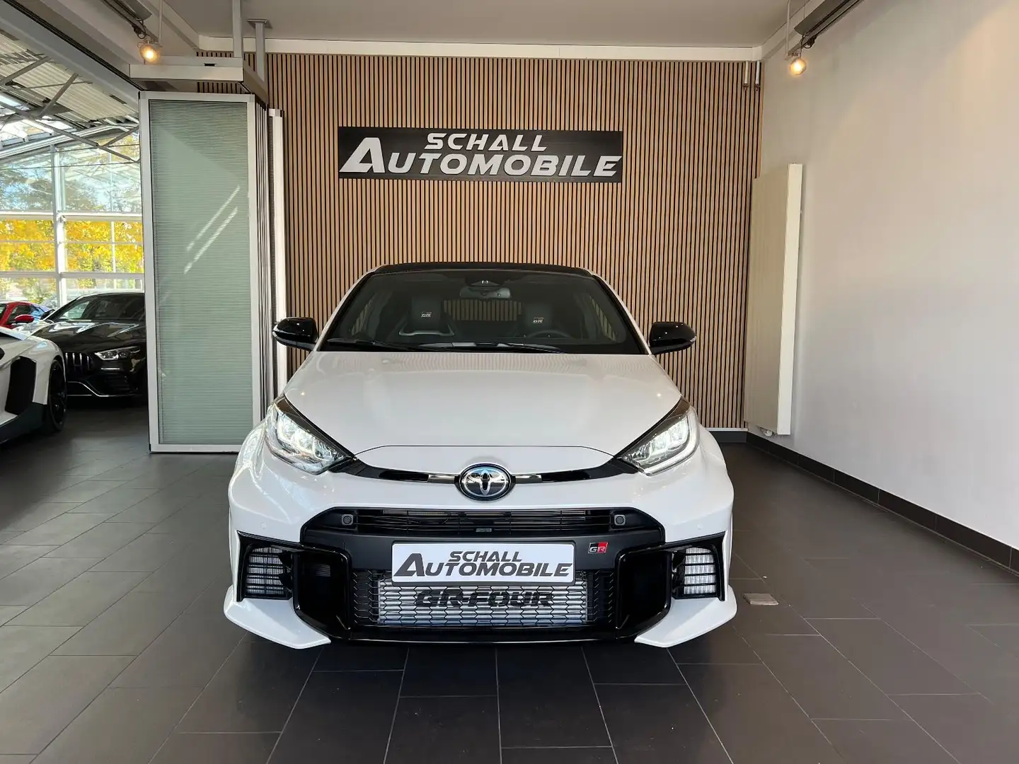 Toyota Yaris GR/CARBON/DAB/KAMERA/SPORTSITZ/PERFORMANCE Weiß - 2