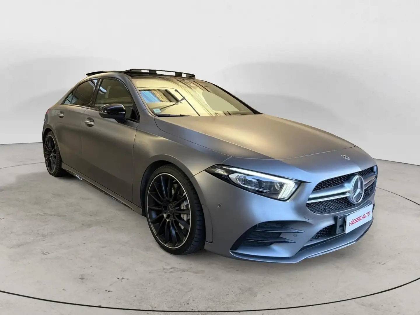 Mercedes-Benz A 35 AMG 4matic Sedan- tetto- race edition Gris - 1