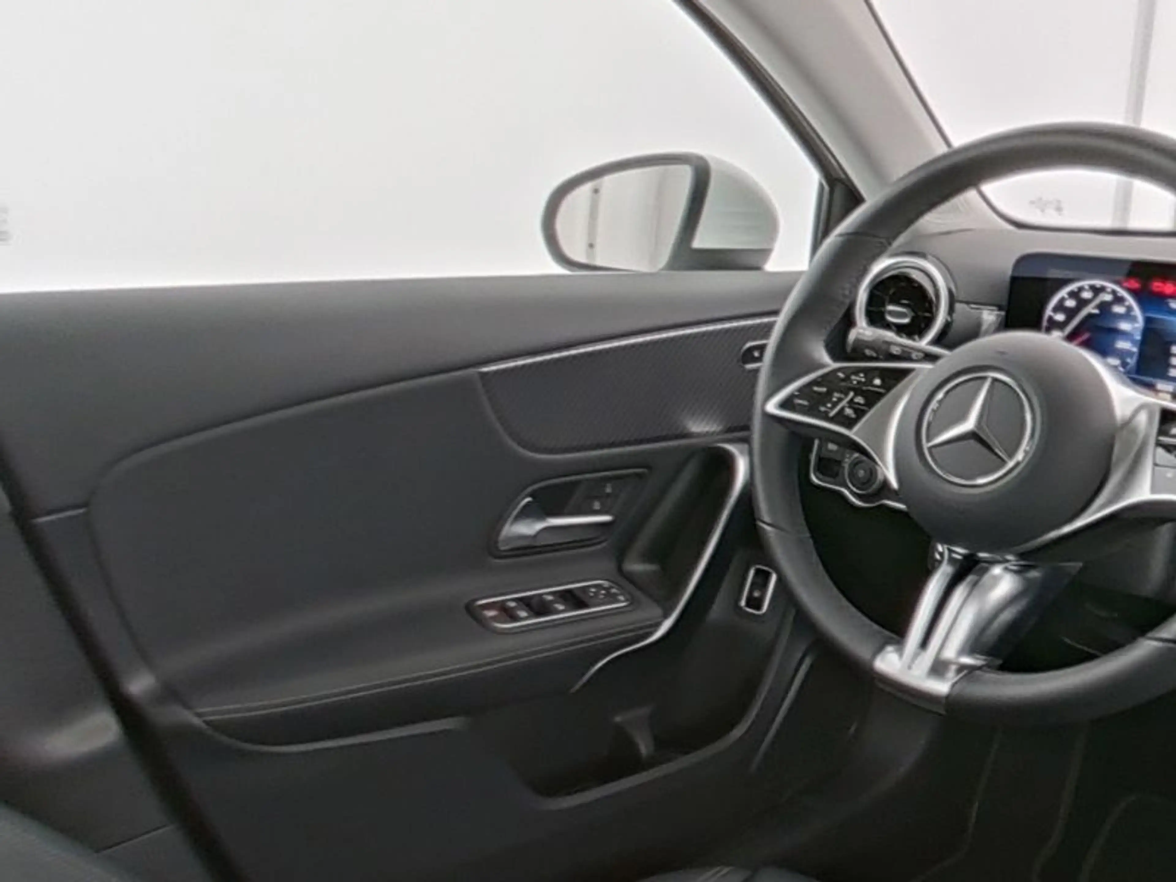 Mercedes-Benz A 250 e , PROGRESSIVE KAMERA SPUR STANDH PDC SHZ — photo 11