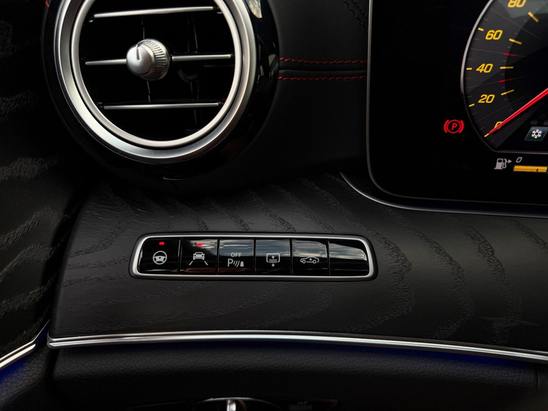 Mercedes-Benz E 53 AMG 4M+ PERF-Sitze*Pano*SoftClose*PerfAbgas — photo 6