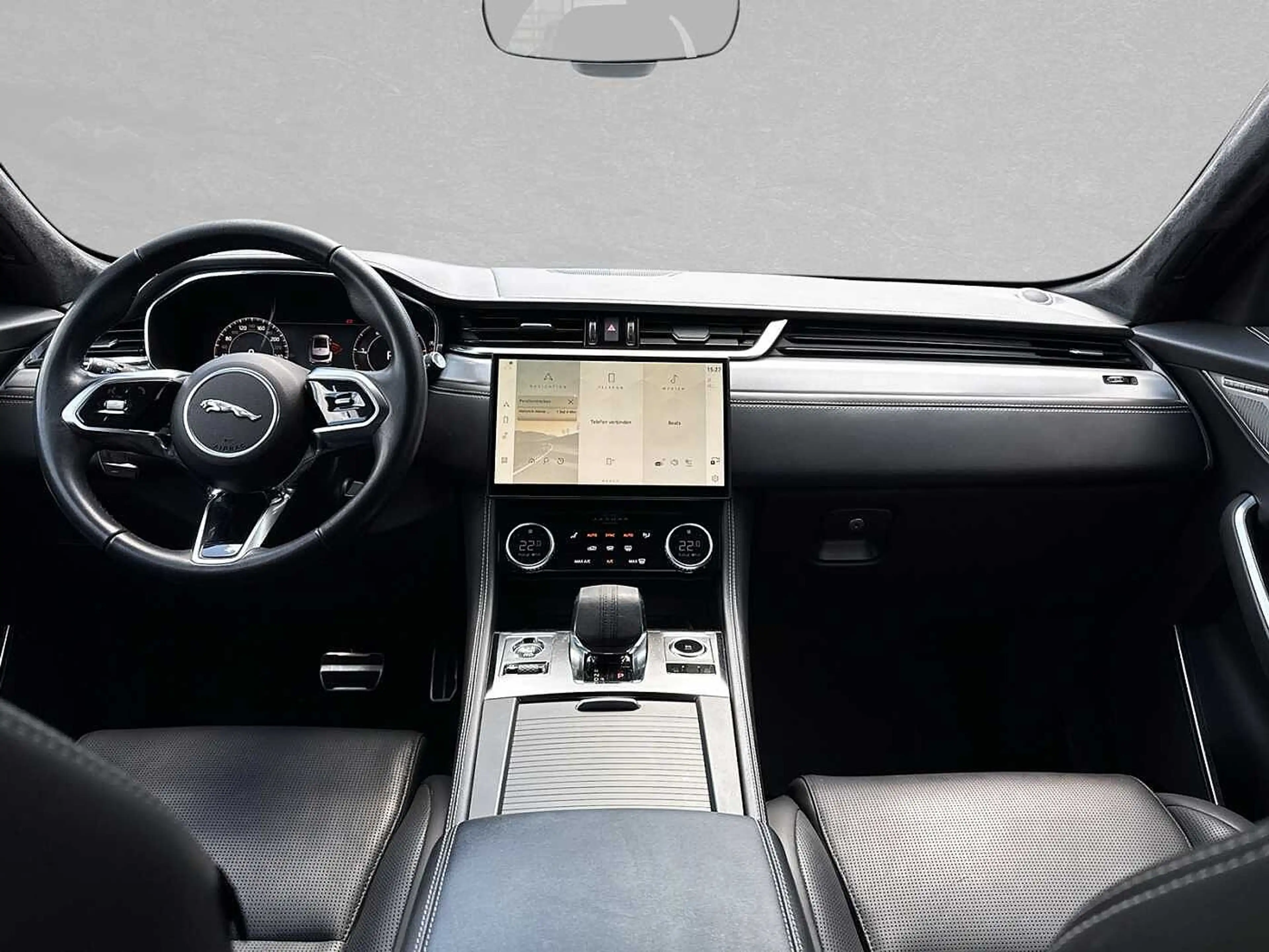 Jaguar F-Pace Diesel D300 AWD R-Dynamic SE — photo 4