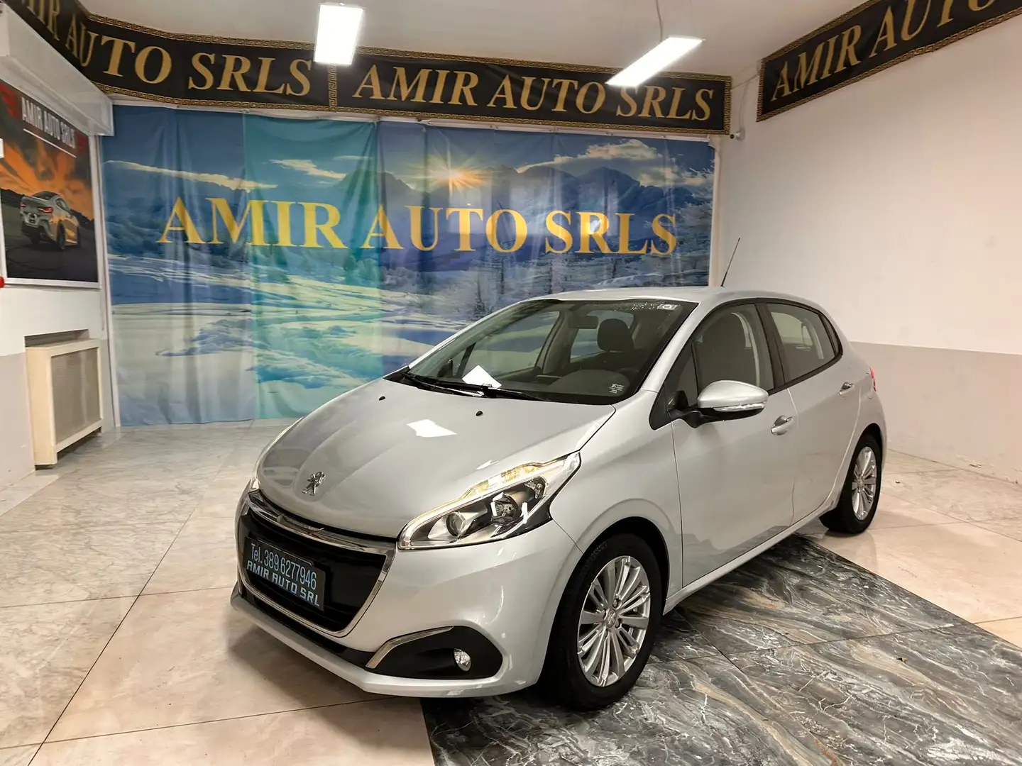 Peugeot 208 Pure Tech 82 5P Allure Grigio - 1