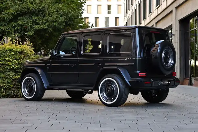 Mercedes-Benz G 63 Amg view 3
