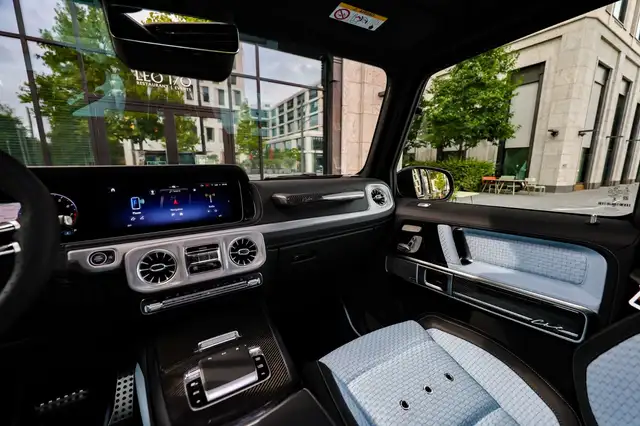 Mercedes-Benz G 63 Amg view 11