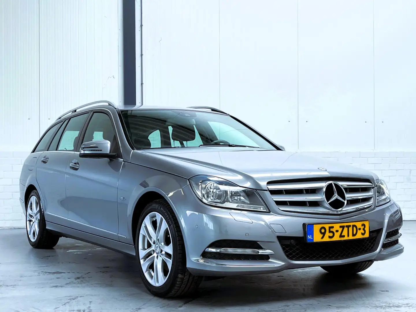 Mercedes-Benz C 250 Estate Avantgarde Trekhaak|Standkachel|1e Eigenaar Grijs - 1