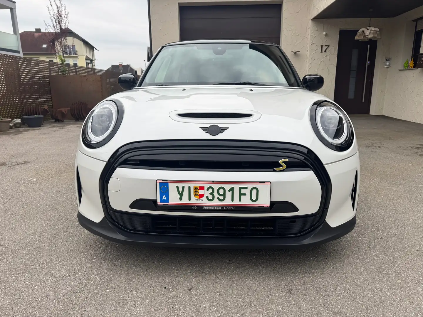 MINI Cooper SE MINI Cooper SE 32,6kWh Aut. Cooper SE Weiß - 2