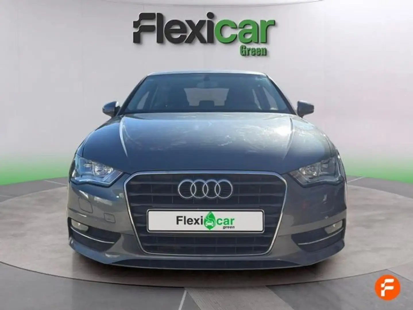 Audi A3 1.2 TFSI Attraction 110 Gris - 2