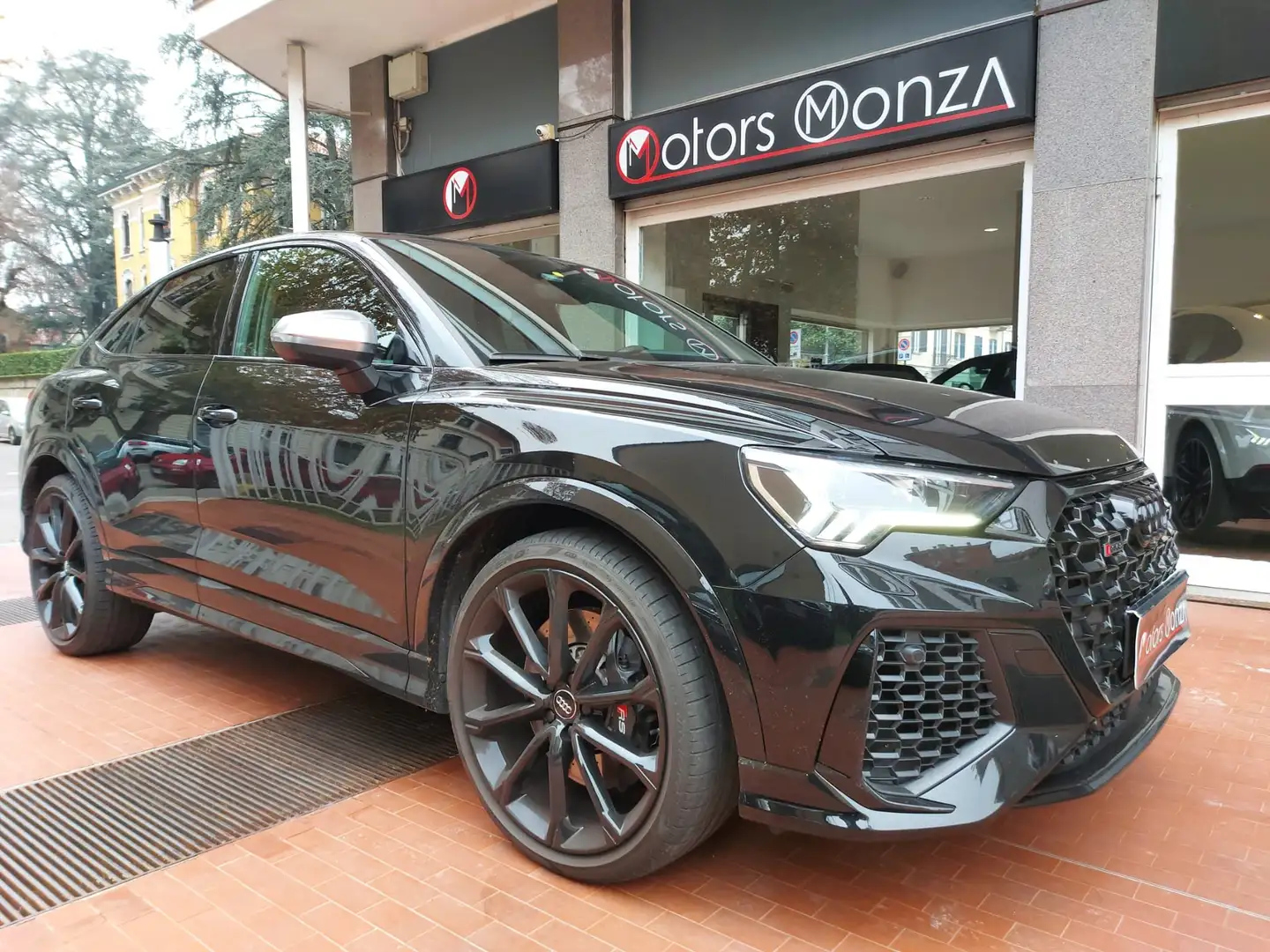 Audi RS Q3 Sportback 2.5 quattro s-tronic Nero - 2