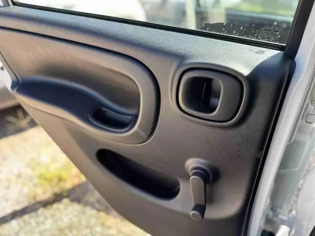 Fiat Panda view 8