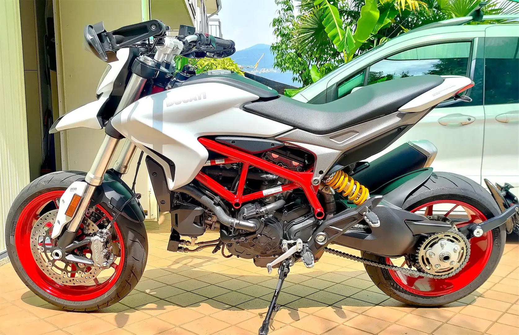Ducati Hypermotard 939 Белый - 1