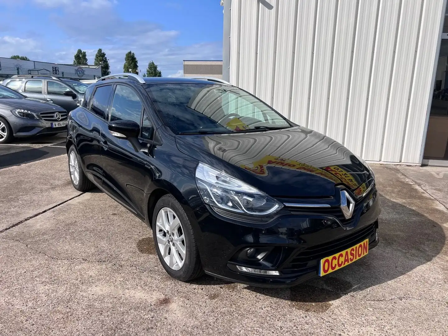 Renault Clio IV ESTATE 0,9 TCE 90CV LIMITED / CARTE GRISE OFFERTE Noir - 1