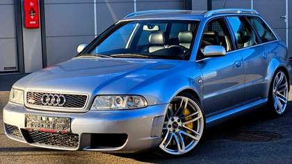 Audi RS4 PLUS " ALLES TYPISIERT "