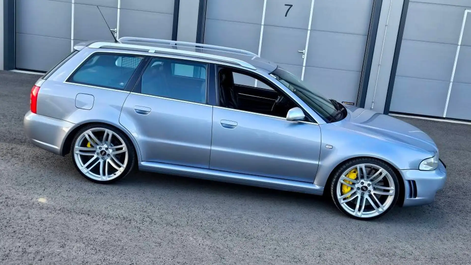 Audi RS4 PLUS " ALLES TYPISIERT " Silber - 2