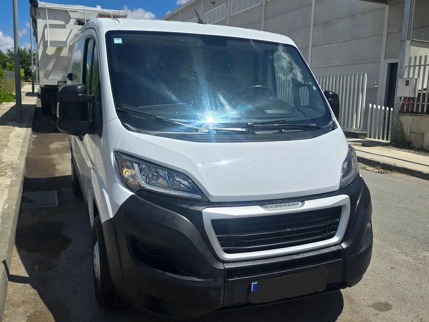 Peugeot Boxer Boxer Furgón 2.2BlueHDI 330 L1H1 Pack S Blanco - 1