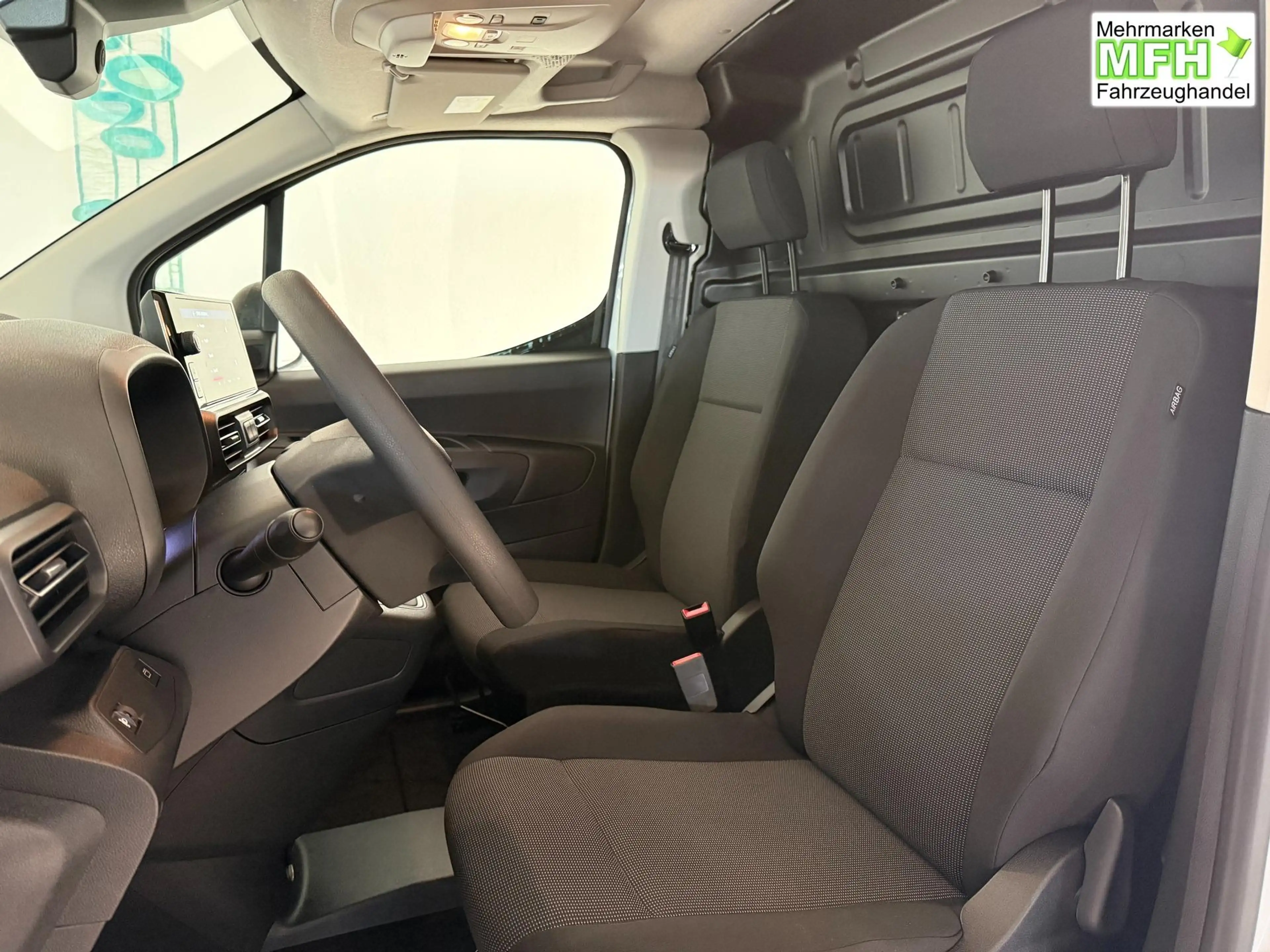 Fiat Doblo Länge XL Erhöhte Nutzlast 1.5 BlueHDi 75 kW (10... — photo 11