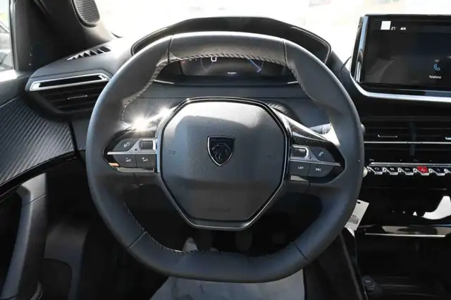 Peugeot 2008 view 16