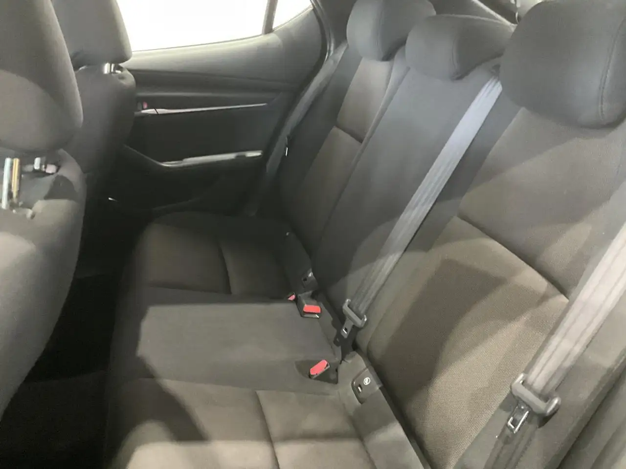 Mazda 3 снимка Mazda 3