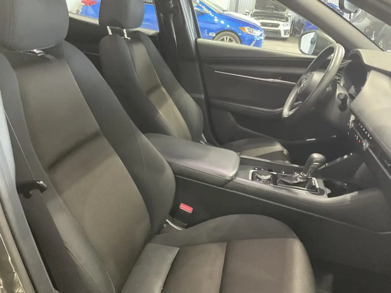 Mazda 3 снимка Mazda 3
