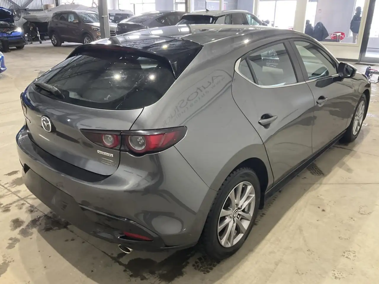 Mazda 3 снимка Mazda 3