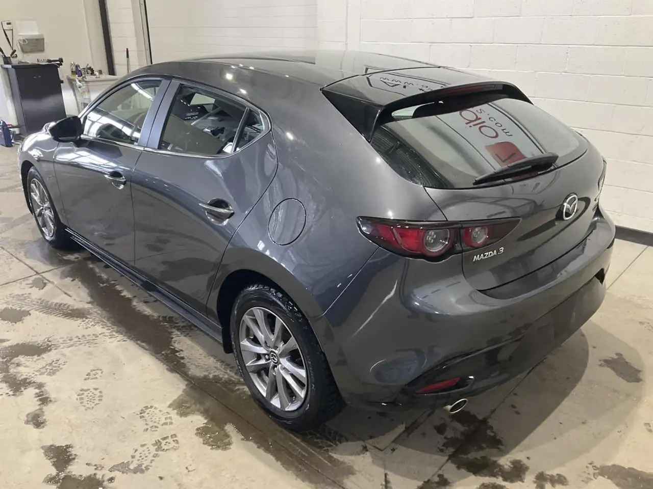 Mazda 3 снимка Mazda 3