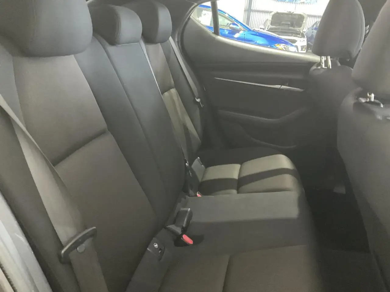 Mazda 3 снимка Mazda 3
